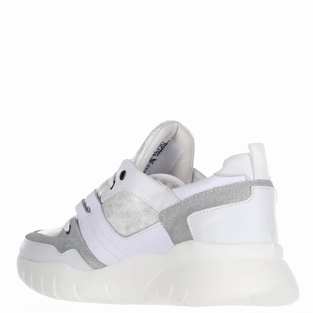 White Women's Pajar Camora Sneakers | ATS9943BX